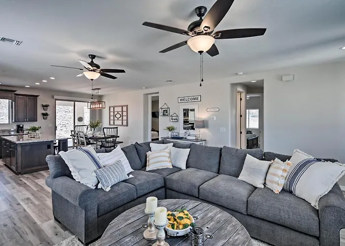 Luxe Home W/ Ohv Access, 5 Mi To Lake Mohave!