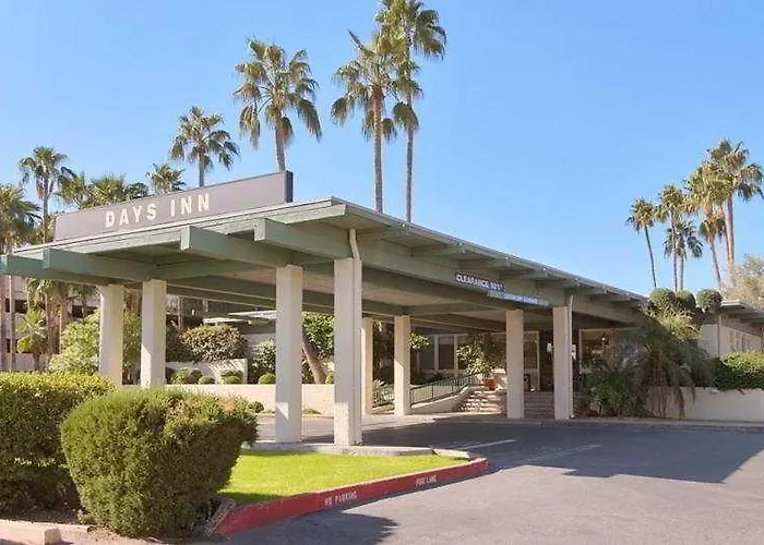 Days Inn At Scottsdale/Fashion Square Resort