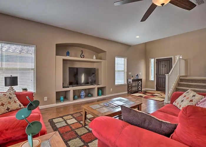 Maricopa Home W/ Outdoor Seating, 2 Mi To Golf!