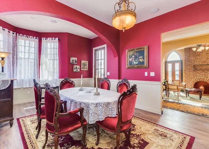 Norton Inn Bed & Breakfast And Wedding Venue