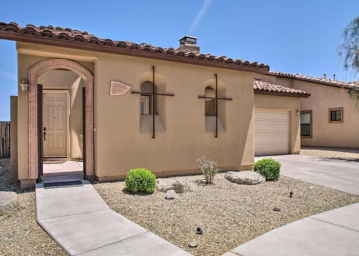 Near Golf: Casita W/ Patio 10 Mi To Dtwn Phoenix!