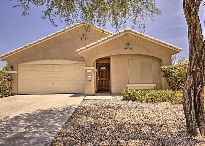 2 Mi To Goodyear Ballpark! 'Desert Beach House'