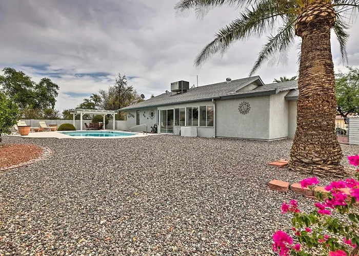 1 Mi To Golf! Family-Friendly Sun City West Home