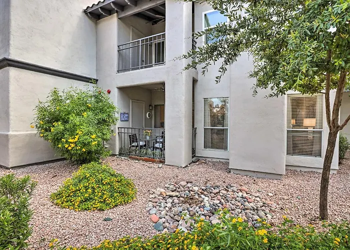 Bright Scottsdale Condo W/ Patio: 8 Mi To Old Town