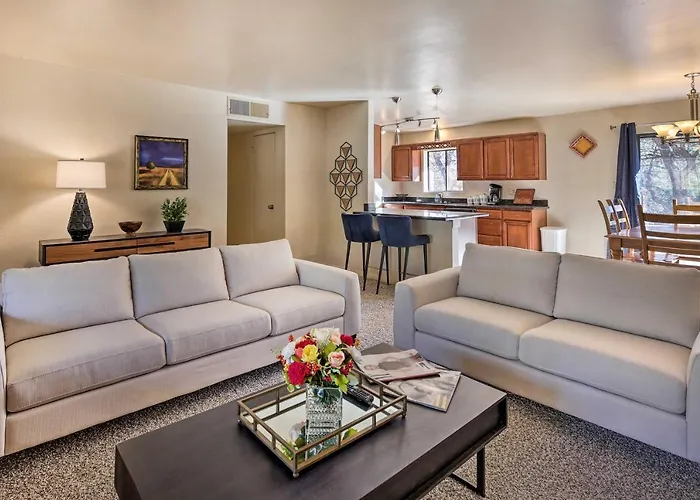 'Lakeside Traditions' Arizona Home W/ Game Room!