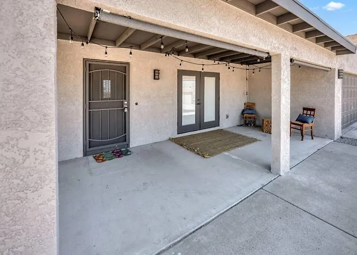 New! Beachy Lake Havasu Getaway