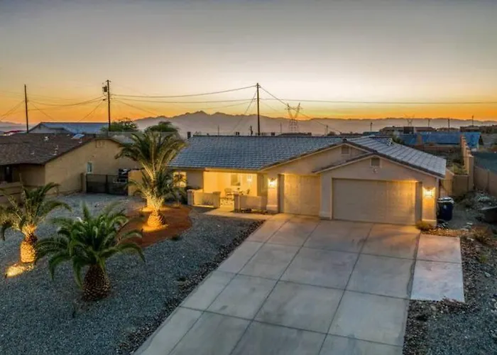 Playpool Oasis-Pool, Spa, Garage, Great Lake Views