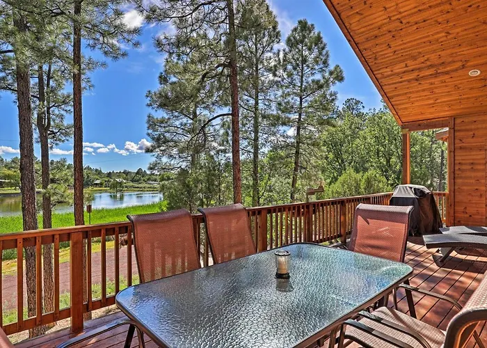 Serene Lakeside Cabin W/ Decks + Edler Lake Views!