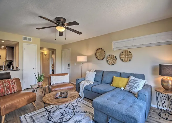 Pool, Golf Course View: Scottsdale Condo