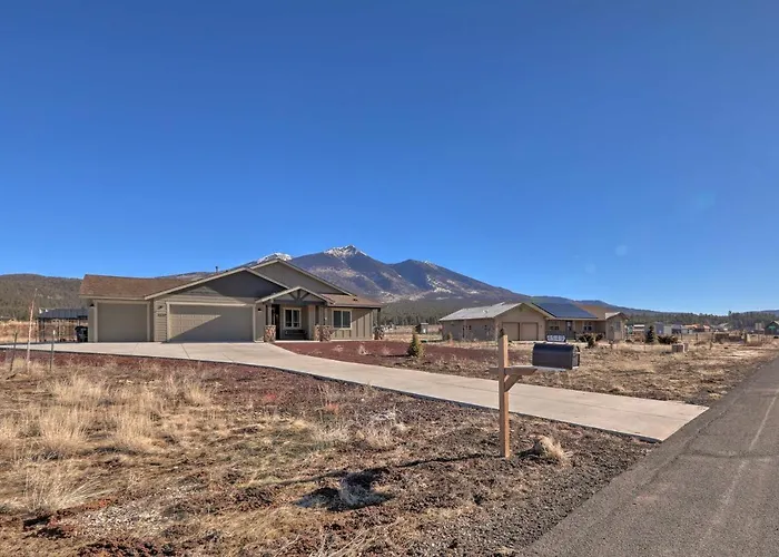 Flagstaff Home W/ Views - Near Arizona Snowbowl!