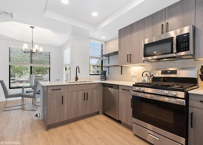 Pure Suites Furnished Two Bed Apts Pool Gym Scottsdale Quarter Kierland Commons