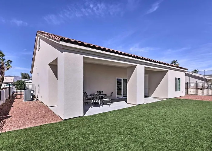 Bright Home W/ Yard, 4 Mi To Colorado River!