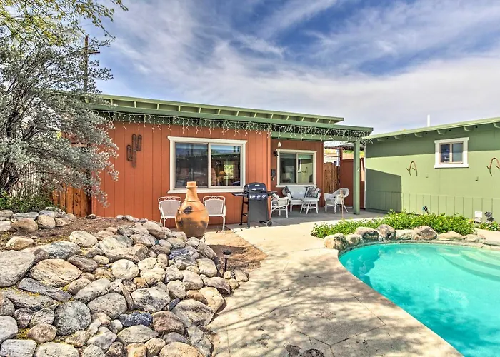 Lovely Tucson Home W/ Private Pool & Hot Tub!