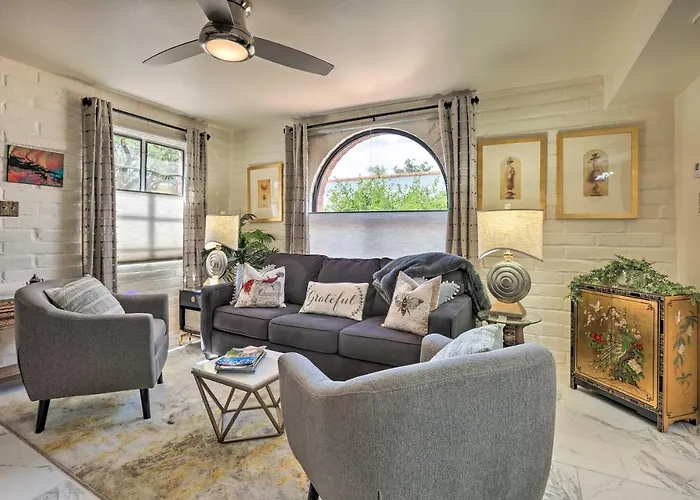 Lovely Green Valley Abode W/ Community Pool!