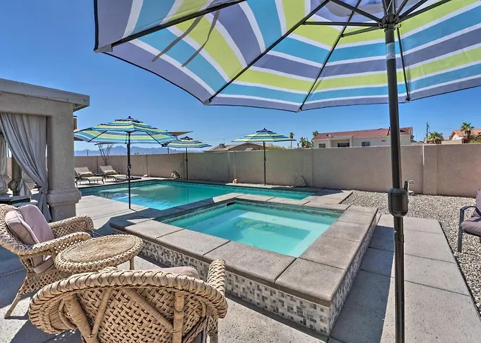 Central Lake Havasu City House: Grill & Ev Charger