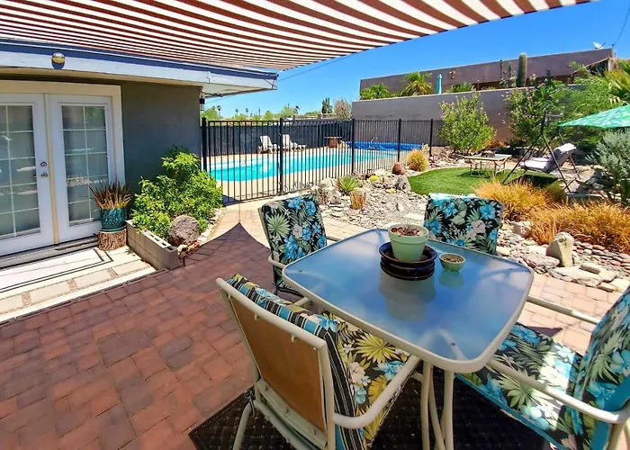 4 Mi To Beach: Lake Havasu Apartment W/ Pool!