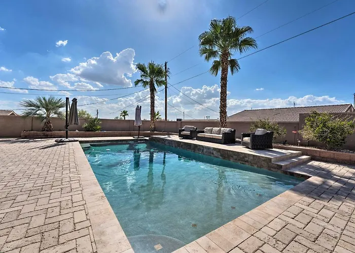 Temp-Controlled Pool: Lake Havasu Escape, Mtn View