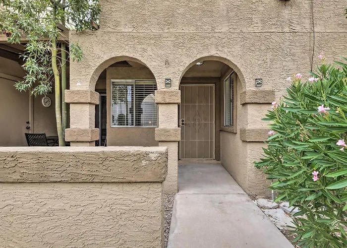 1 Mi To Dtwn Chandler: Townhome W/ Community Pool