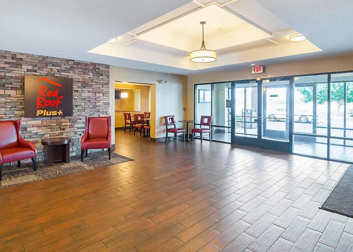 Red Roof Inn Plus + Phoenix West