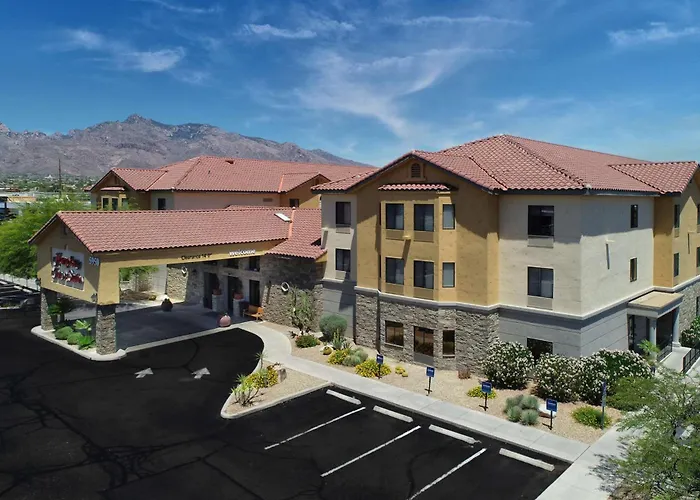 Hampton Inn & Suites Tucson Mall