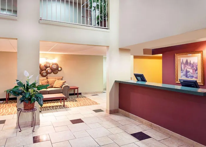 Rodeway Inn & Suites Chandler - Phoenix South I-10