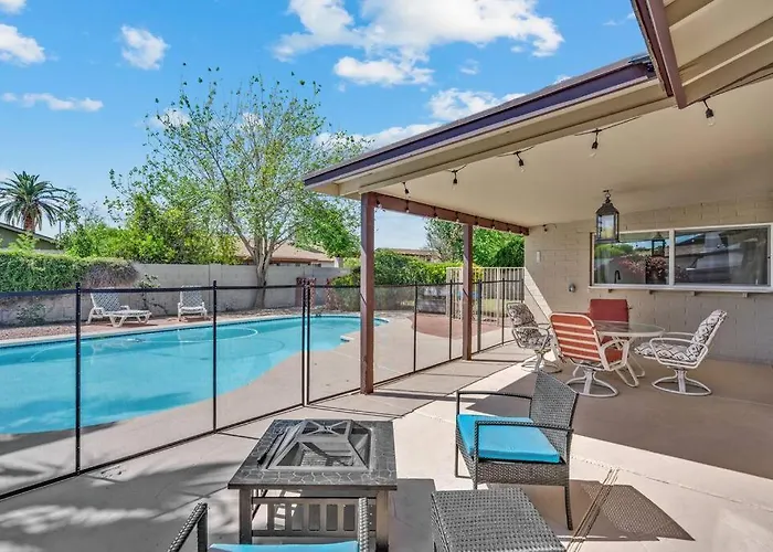 Amazing 3 Bedroom W/Pool, Minutes From Phx And Sports