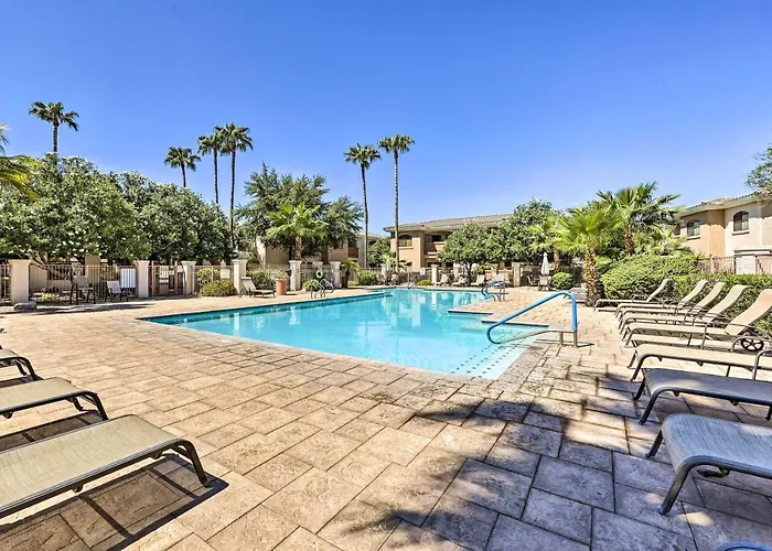 3 Mi To Camelback Ranch: Condo W/ Pool Access
