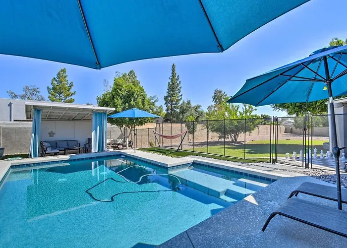 1 Mi To Dobson Ranch: Modern Escape W/ Gazebo!
