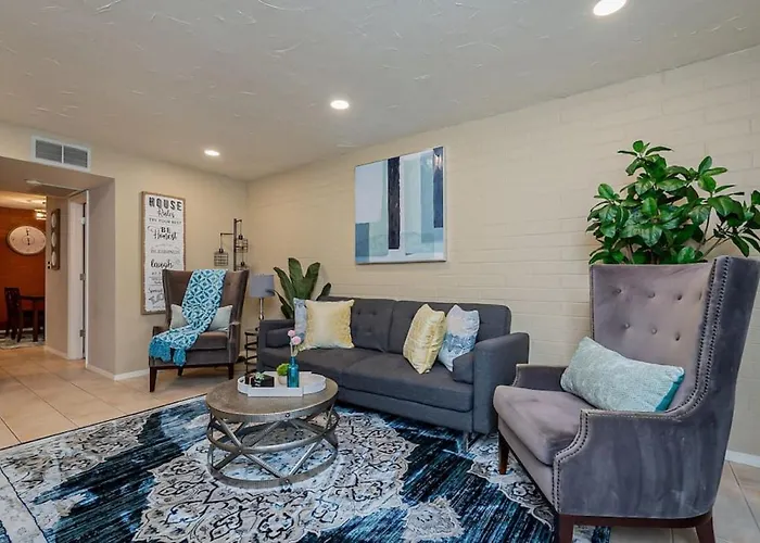 Charming Condo In The Heart Of Scottsdale