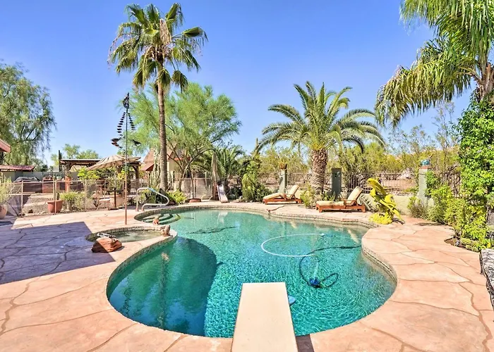 Unwind Poolside! Dreamy Desert Oasis In Phoenix