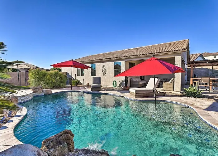 Snowbird Escape W/ Outdoor Oasis In Gold Canyon!