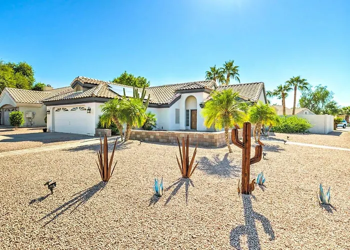 Gilbert Family Home: Games, Private Pool & Patio!