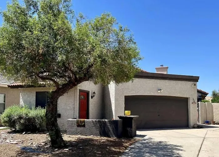 Lakefront Hacienda With Pool, Hot-Tub, Tennis