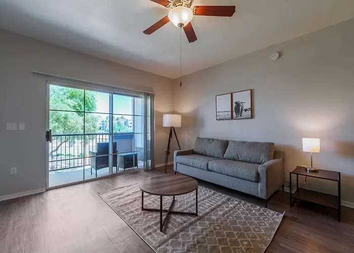 Chic 2Br Apartment At Lookout Mountain By Stay Gia