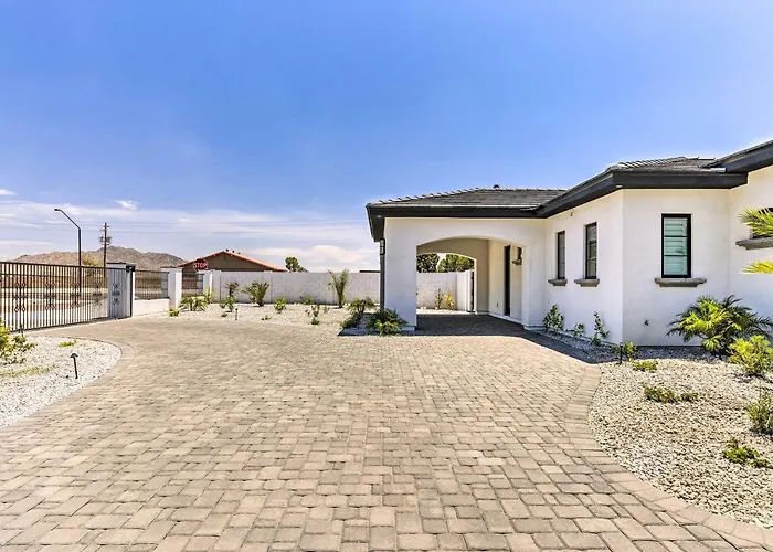 Gilbert Family Home About 30 Mi To Downtown Phoenix!