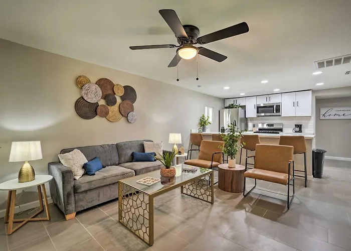 Phoenix Vacation Rental Home - Pet Friendly!