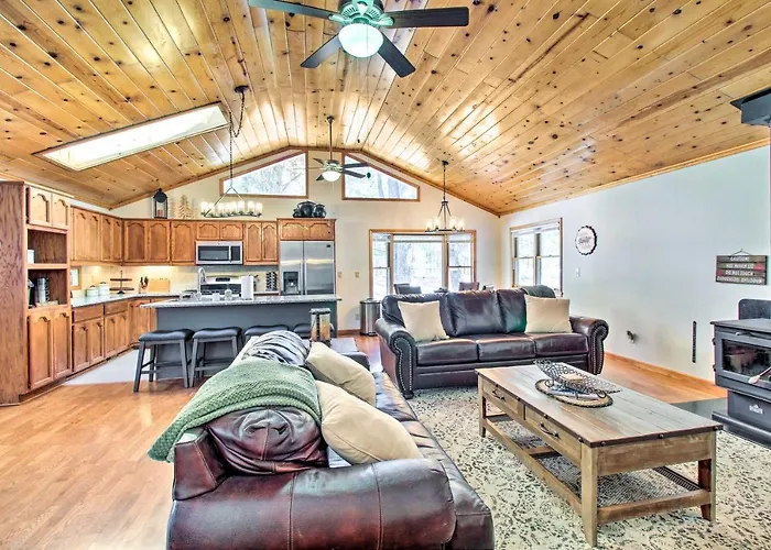 Pet-Friendly Cabin In Pinetop-Lakeside!