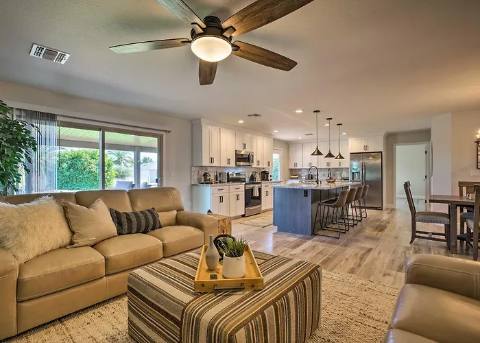 Putting Green, Community Perks: Sun City West Home