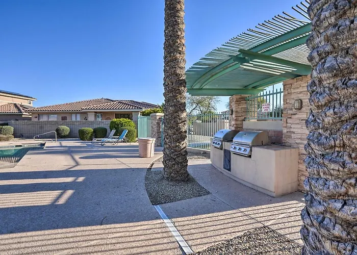 Walk To Community Pool: Goodyear Desert Oasis