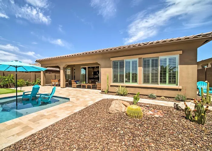 Resort-Style Pool&Spa Upscale Goodyear Home