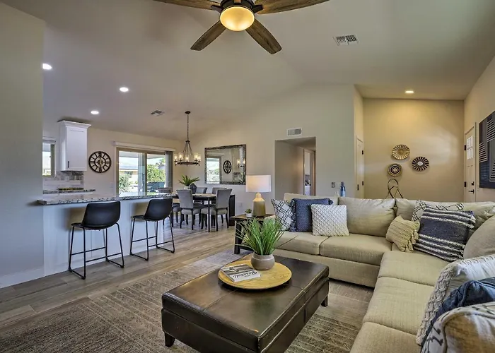 Putting Green, Grill: Home In Sun City West!