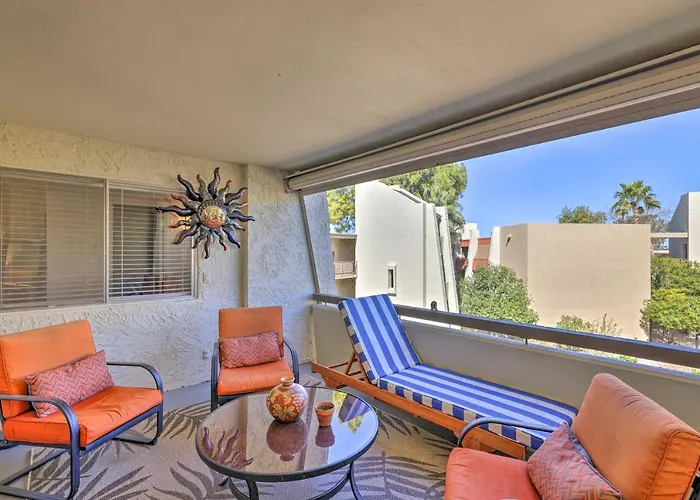 Lounge Poolside: Resort Condo 1 Mi To Old Town!