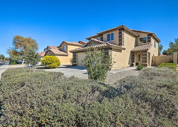 'Bella Casa' Coolidge Home W/ Pool & Hot Tub!