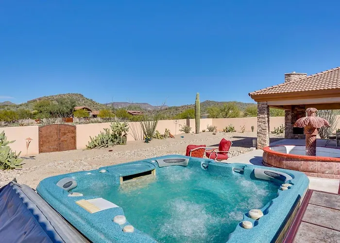 Outdoor Oasis! Group-Friendly Cave Creek Retreat