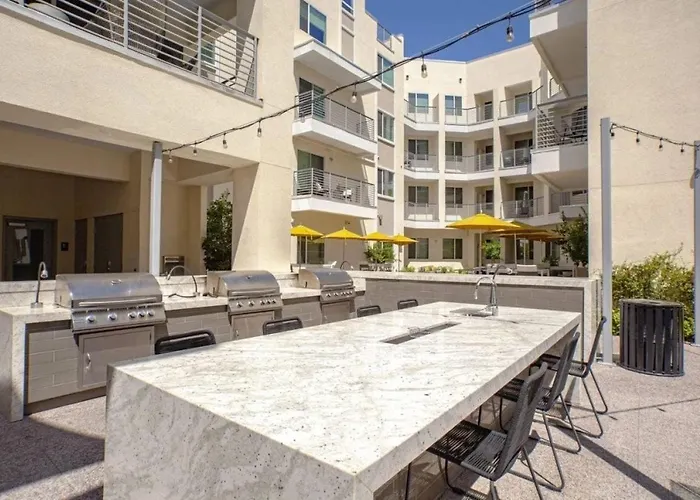 Paradise Cozysuites Under The Palms With Jacuzzi 18