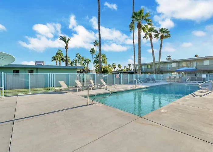 Hidden Gem In Ot Studio With Heated Pool