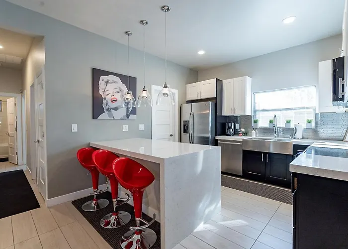 Phx Retreat Modern Home In Historic Neighborhood