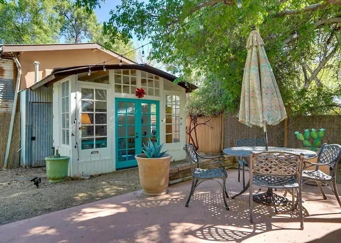 Patagonia Cottage W/ Patio & Yard: Walk To Town!