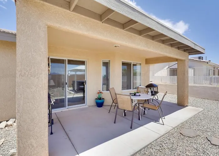 2 Mi To Lake & Dtwn: Lake Havasu City Home!