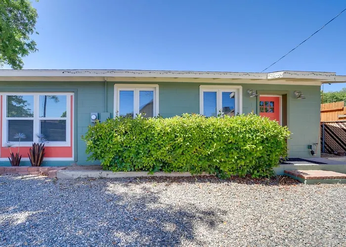 Pet-Friendly Old Town Cottonwood Cottage!